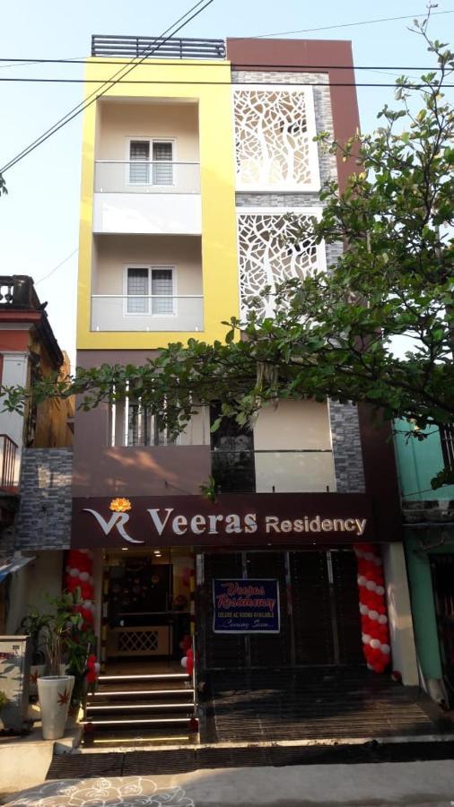 Veeras Residency Hotel Puduccseri Kültér fotó